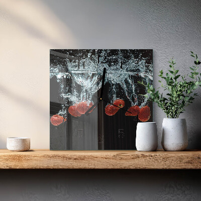 Vierkante glazen wandklok Aardbeien