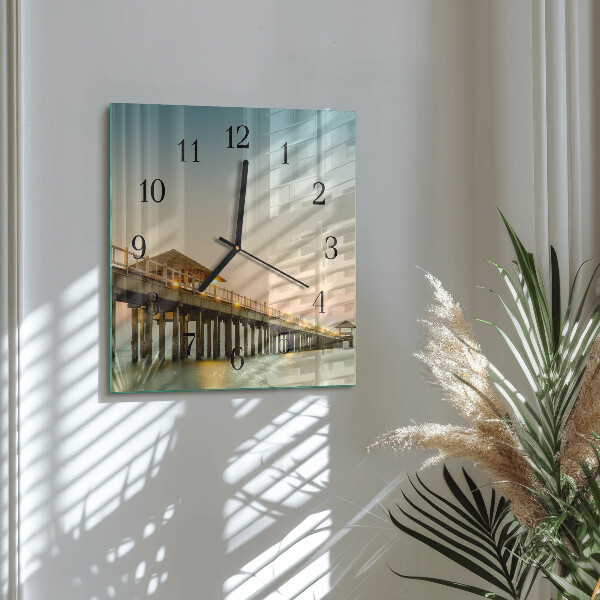 Vierkante glazen wandklok Houten loopbrug