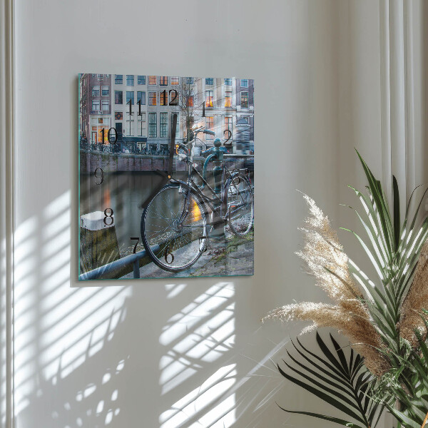 Vierkante glazen wandklok Fiets
