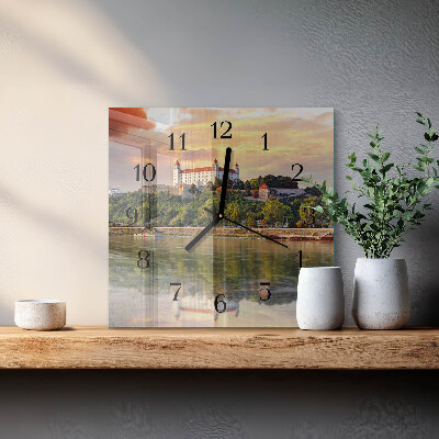 Vierkante glazen wandklok Rivierkasteel