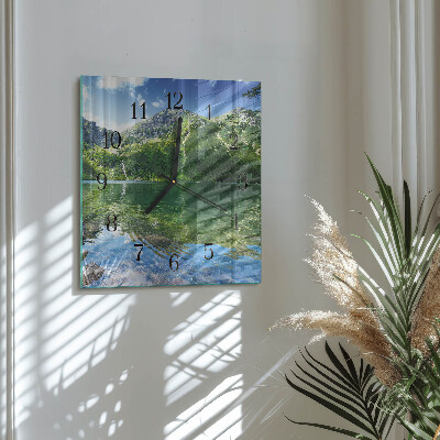 Vierkante glazen wandklok Bergmeer