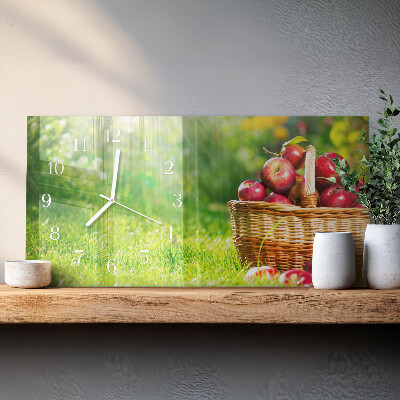 Glazen wandklok rechthoekig Een mand met appels