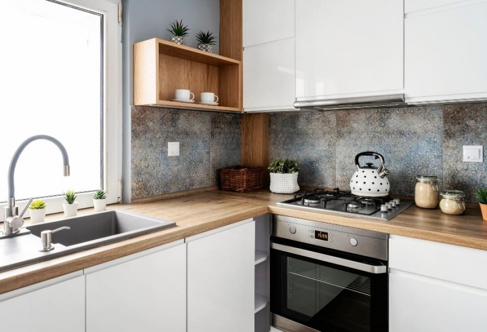 Białe meble kuchenne