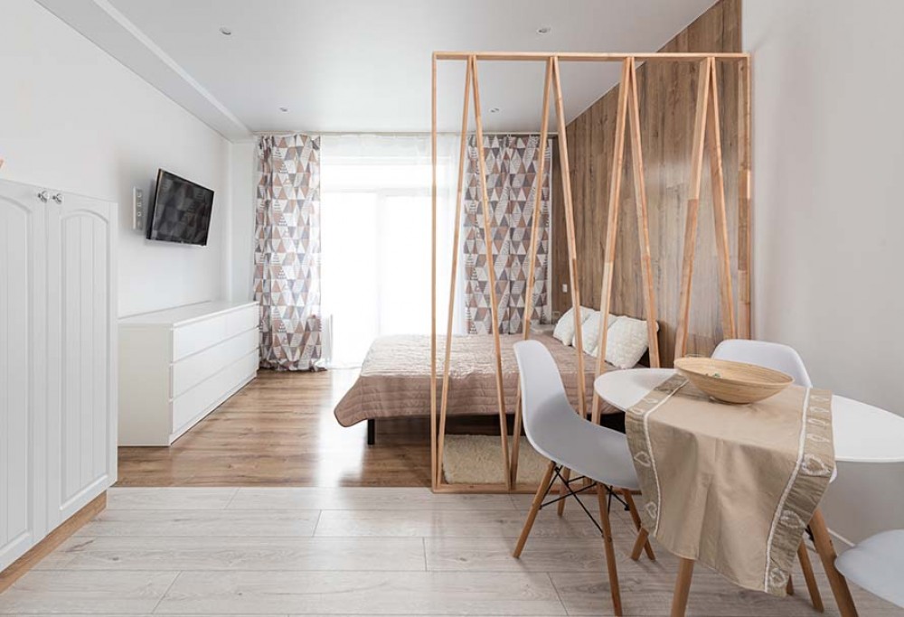 Jak pogodzić salon z sypialnią?